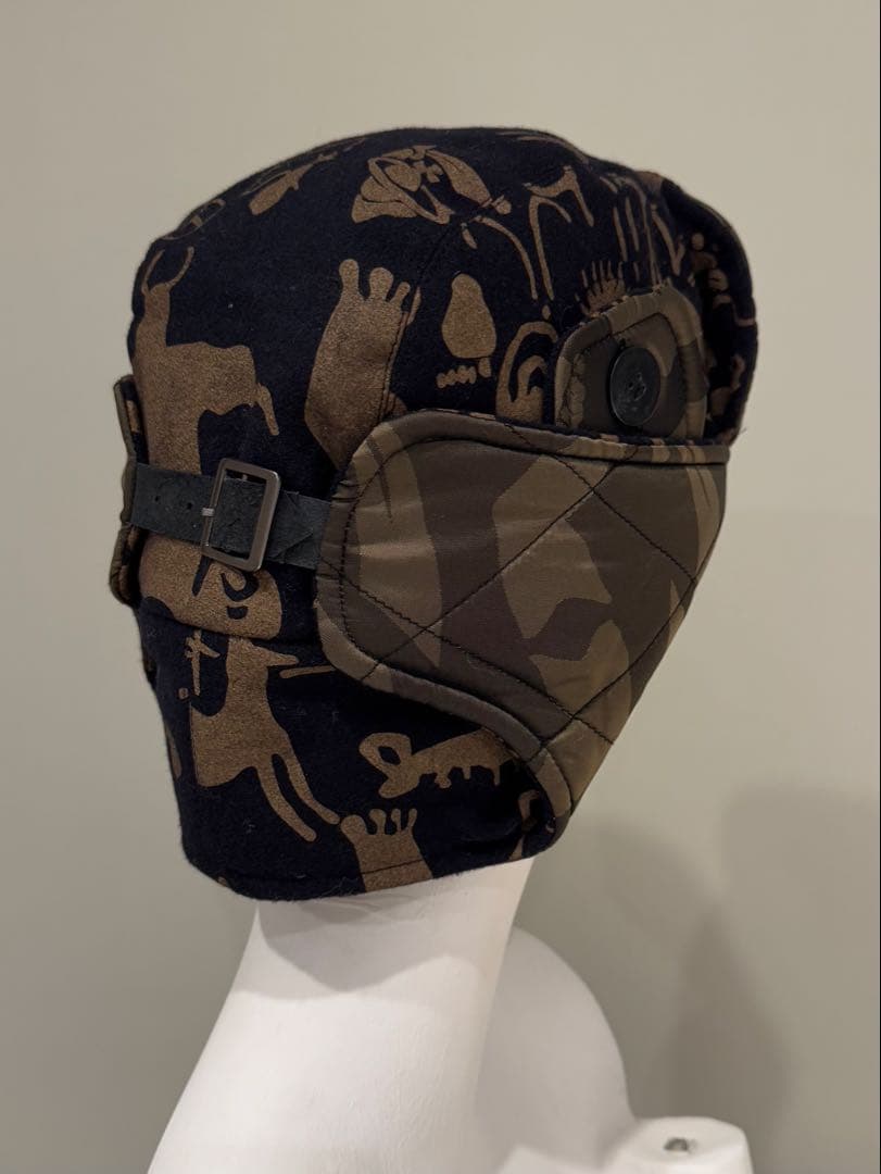 ヴィヴィアンウェストウッド迷彩柄 冬用耳あて付き帽子