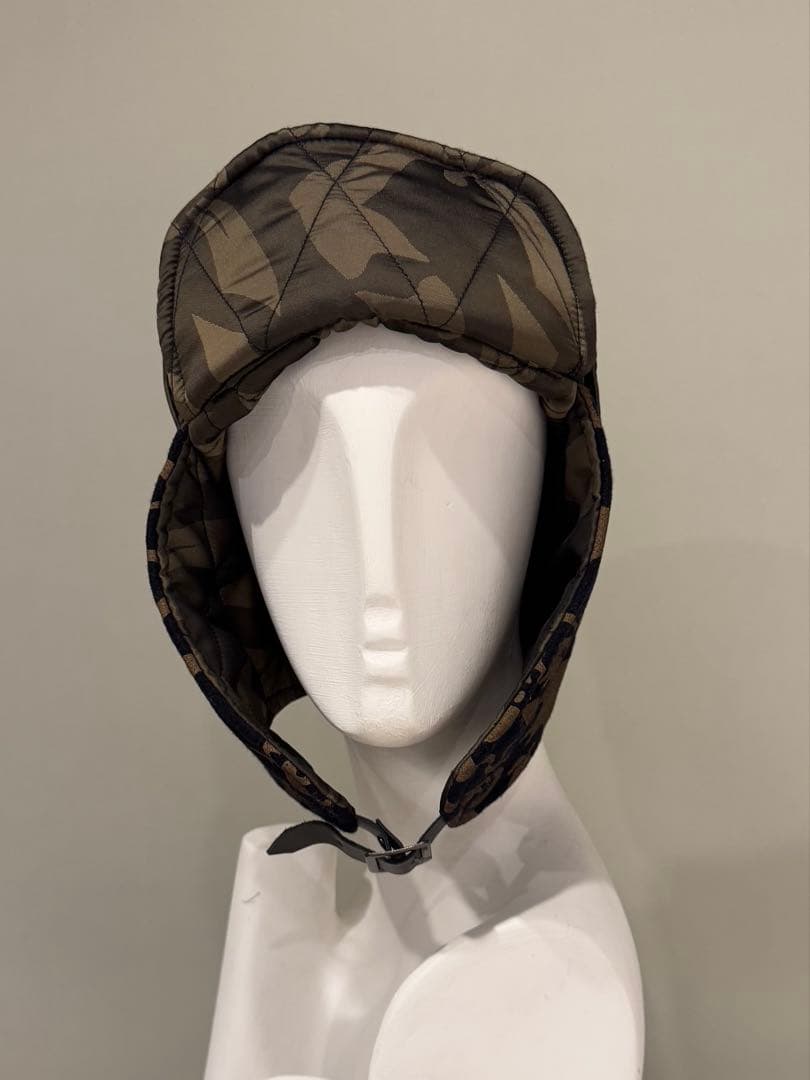 ヴィヴィアンウェストウッド迷彩柄 冬用耳あて付き帽子