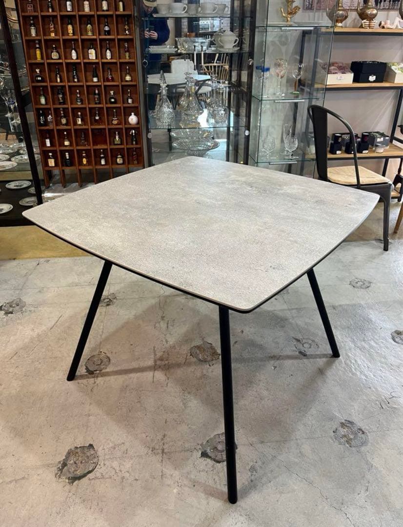 ダイニングテーブル　セラミック　スチール　最終値下げ