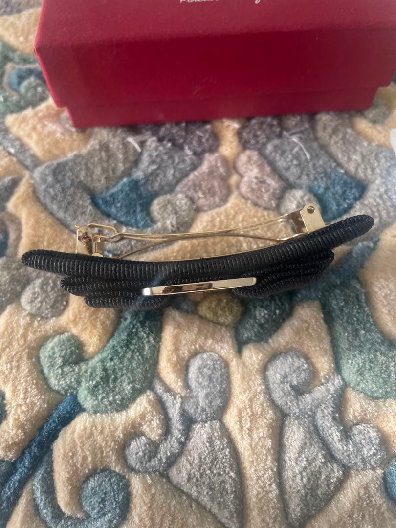 フェラガモ　ヴァリナ　バレッタ 黒