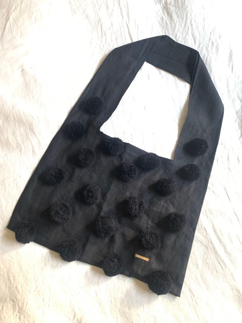 堀川波さん　BonBonバッグ　ボンボン　ブラック　リネン　ショルダーバック