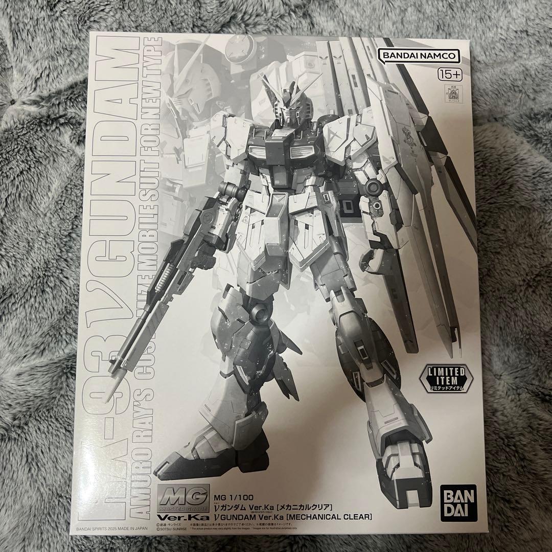 イベント限定品MG 1/100νガンダム Ver.Ka ［メカニカルクリ ア］