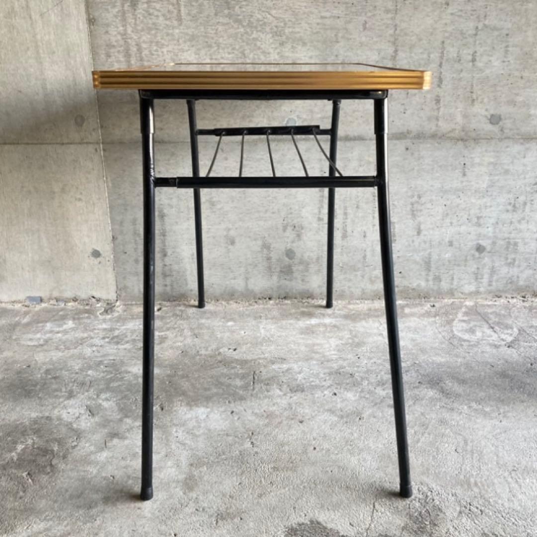 テーブル 机 折り畳み 鉄脚 作業机 食堂 木目調 棚付き 当時物 昭和 レトロ