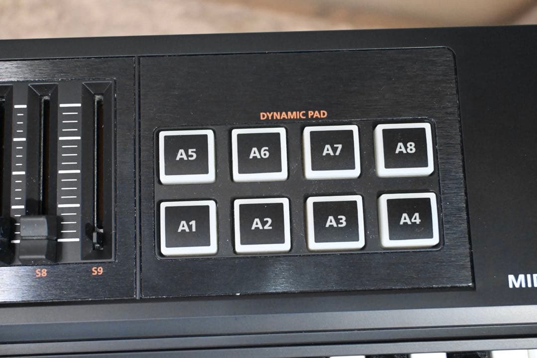 Roland A-500PRO MIDI コントローラー