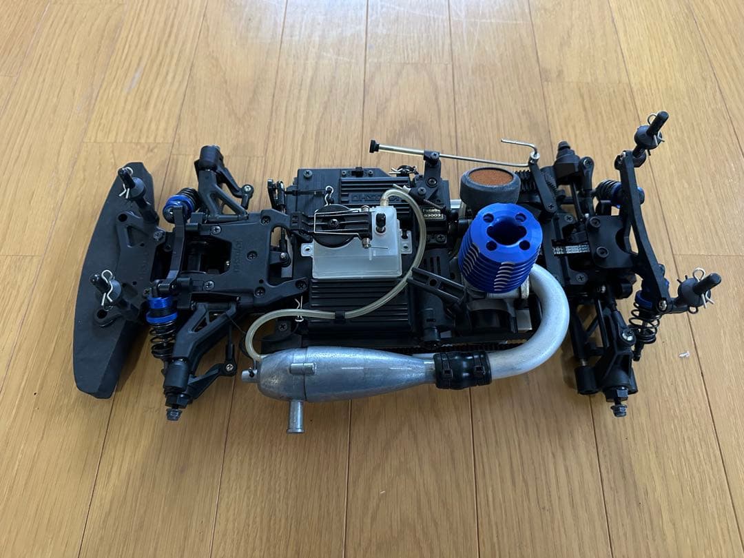 KYOSHO V-One S ⅢEvo TOM'S SC430