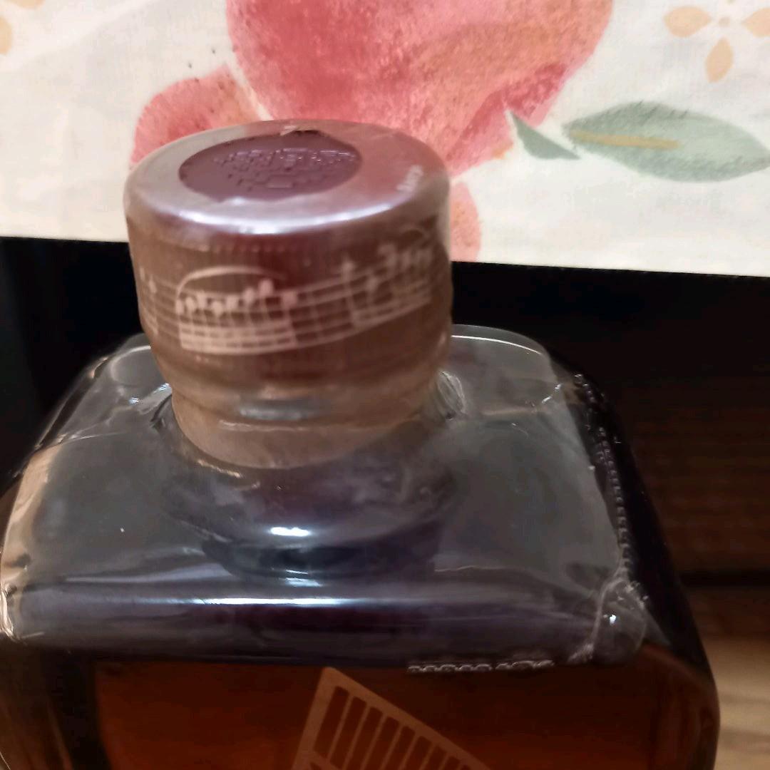 サントリー　響　ピアノ