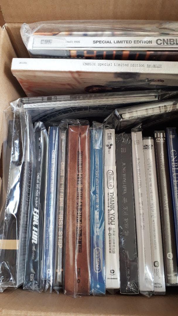 【ほぼ新品未開封】ヨンファ & CNBLUE コレクション