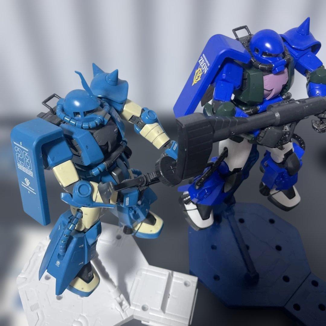 MG1/100ロバートギリアム専用ザクⅡと MGアナベルガトー専用ザクⅡの2体