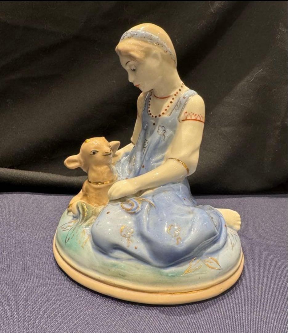 レア‼️ソビエト　アンティーク グジェリ焼き。 女の子とヤギ、フィギュア