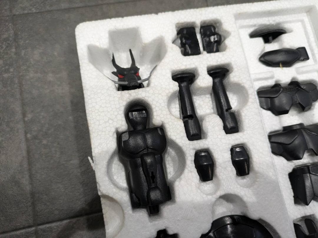 激レア！美品 聖闘士星矢 限定暗黒聖衣 ブラックドラゴンクロス フィギュア