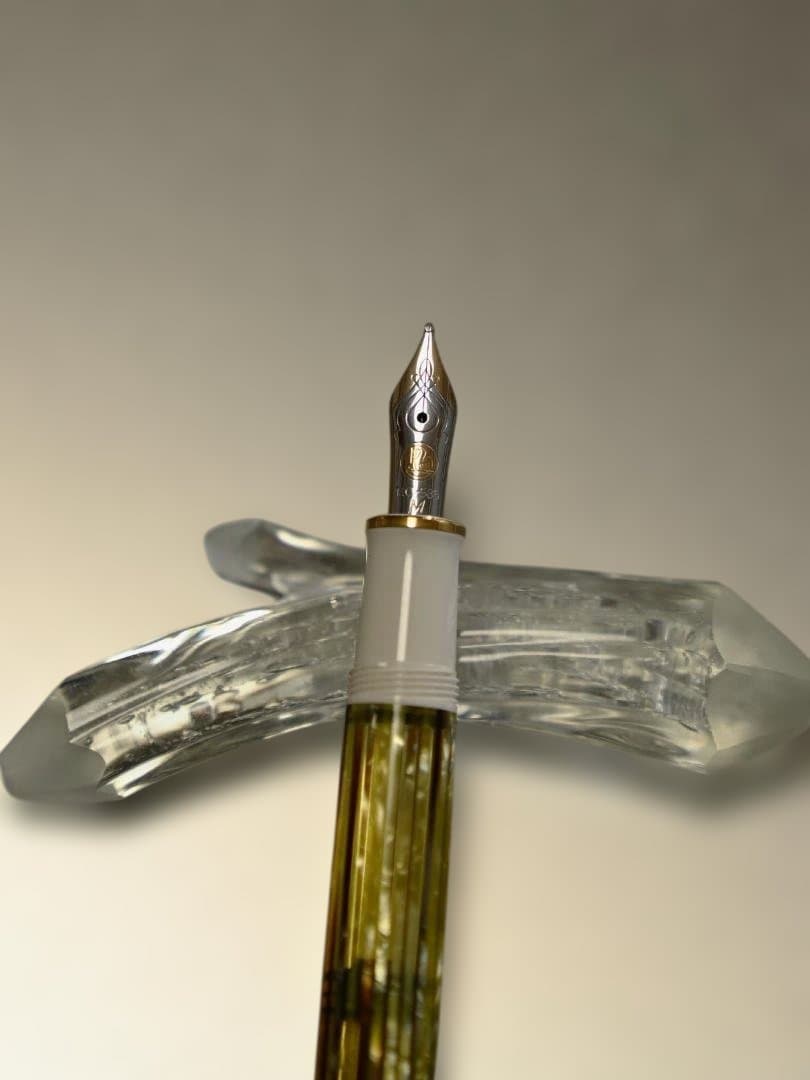 Pelikan 万年筆 スーベレーン 400　ホワイトトータス