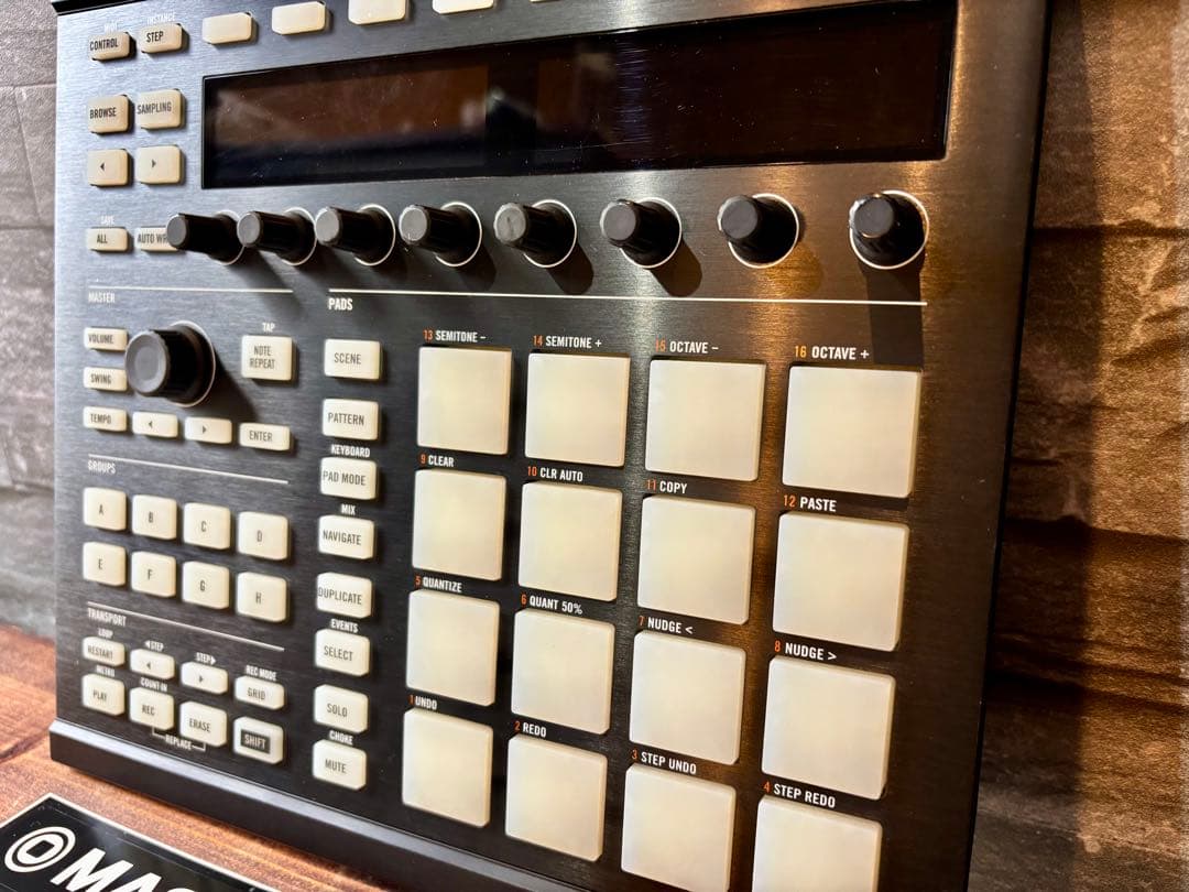 Native Instruments MASCHINE mk2 コントローラー