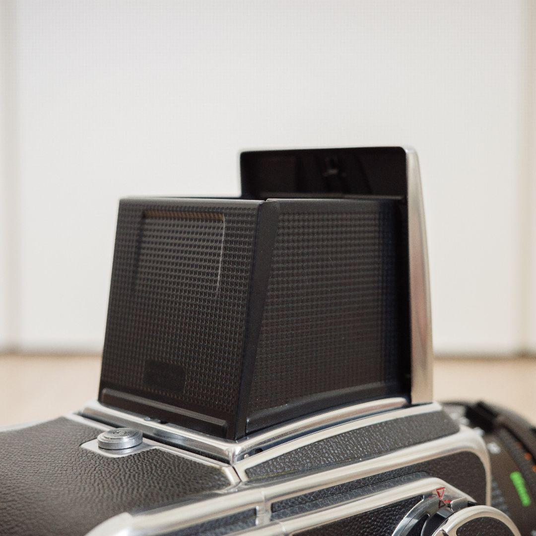 フィルムカメラ 500C/M + Planar T* CF 80mm F2.8