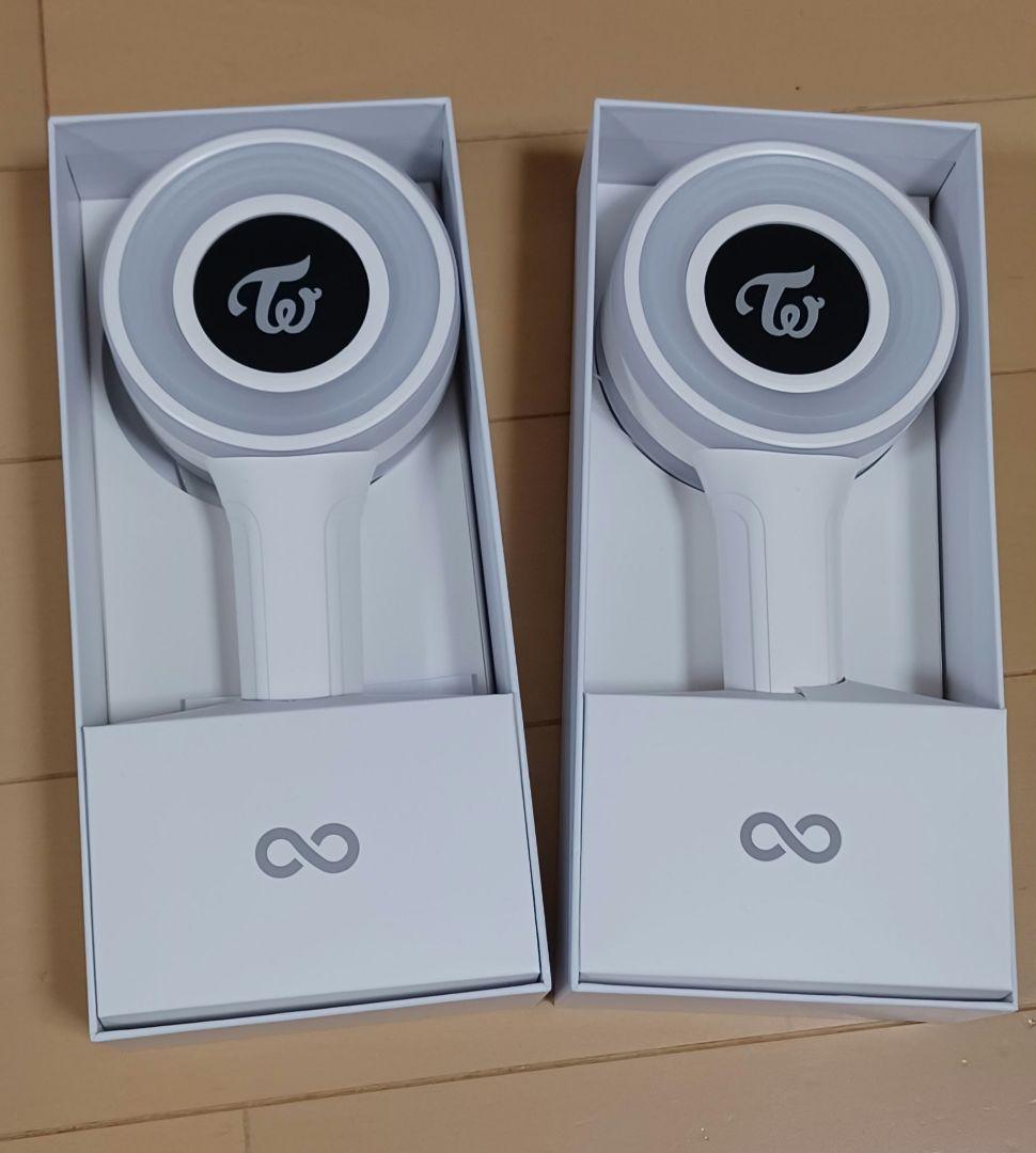 TWICE CANDYBONG ∞ 　匿名配送 ペンライト 2個セット