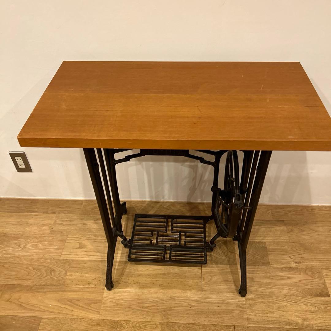 古いミシン台　昭和レトロ　古家具　古道具　生活雑貨　ビンテージ　展示台