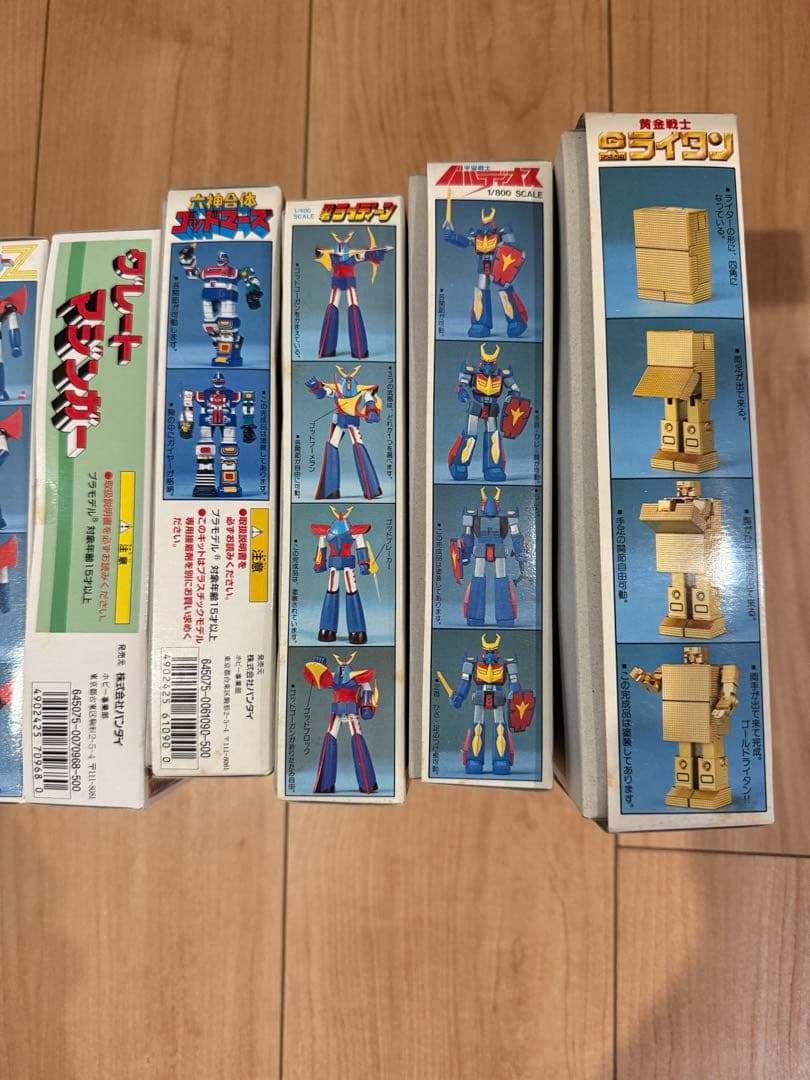 未組立　バンダイ　プラモデル 10体セット