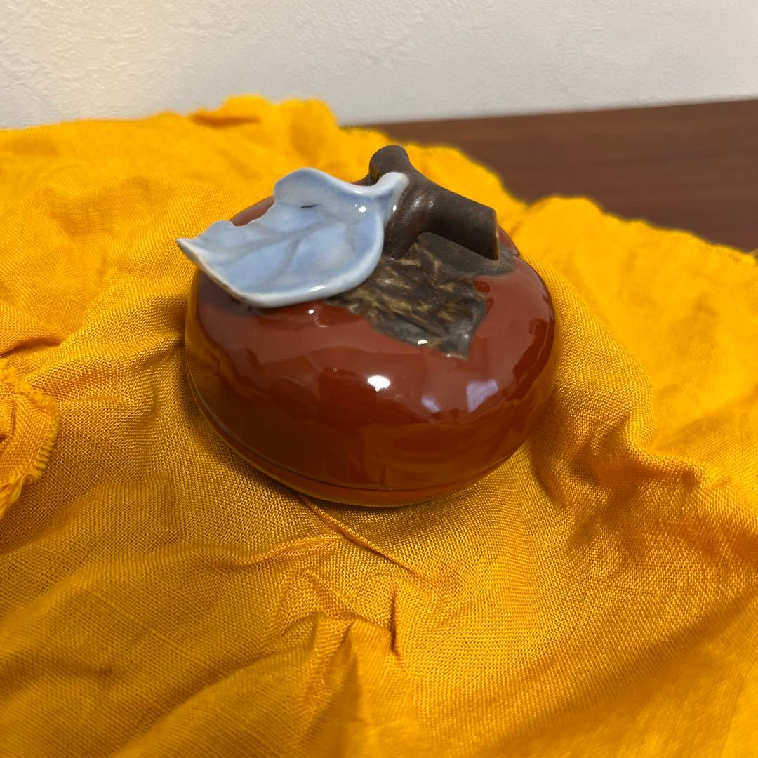 十二代酒井田柿右衛門　香合