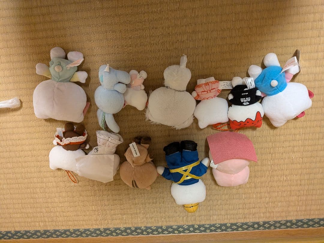 約83個　ハローキティ サンリオ ぬいぐるみ　マスコットご当地プライズアベイル