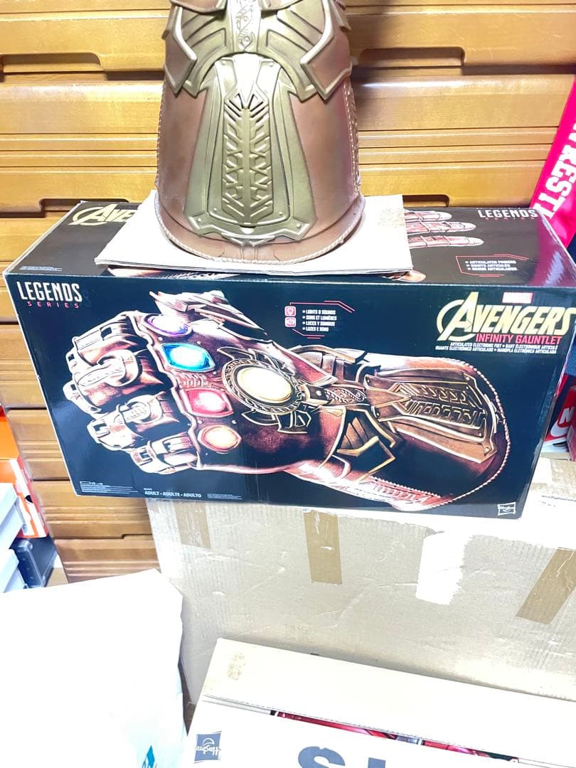 インフィニティ ウォー ガントレット ハスブロ アベンジャーズ マーベル