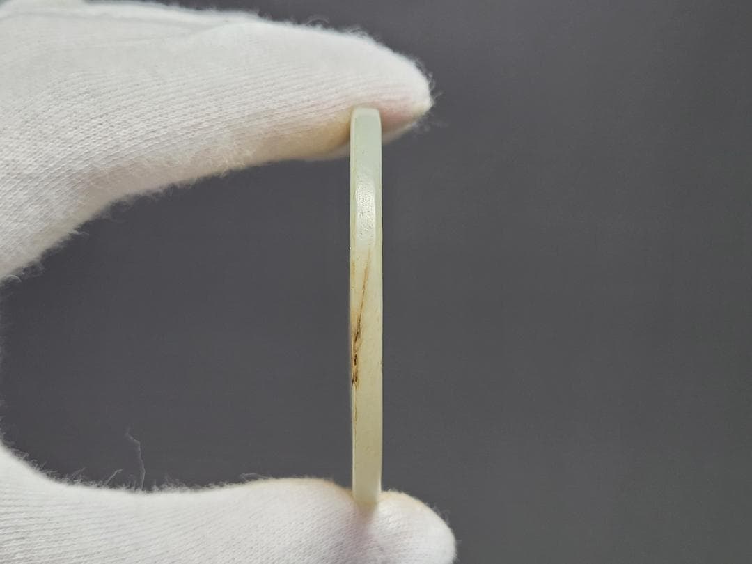 天然玉製 陰刻吉祥蝠紋 玉装飾品 明清時代 直径約5.5cm