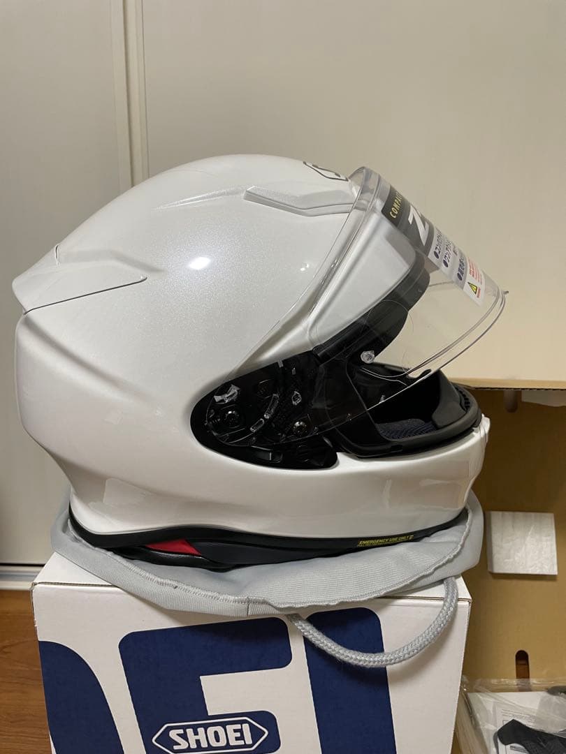 SHOEI Z-8 ヘルメット XL 送料込み　ルミナスホワイト