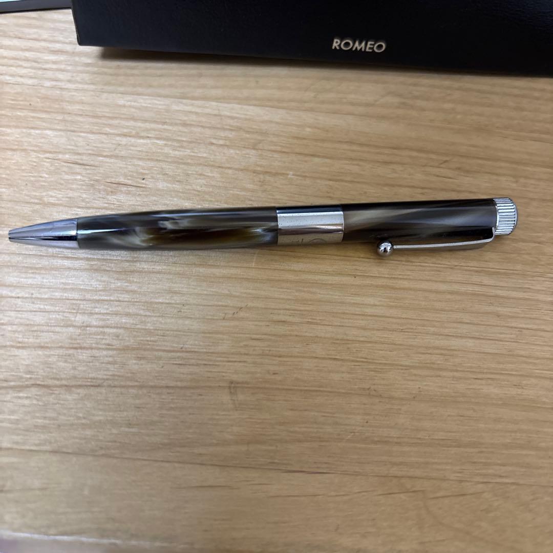 ROMEO no3 イタリアングレー　伊東屋　ロメオ　細軸　くま