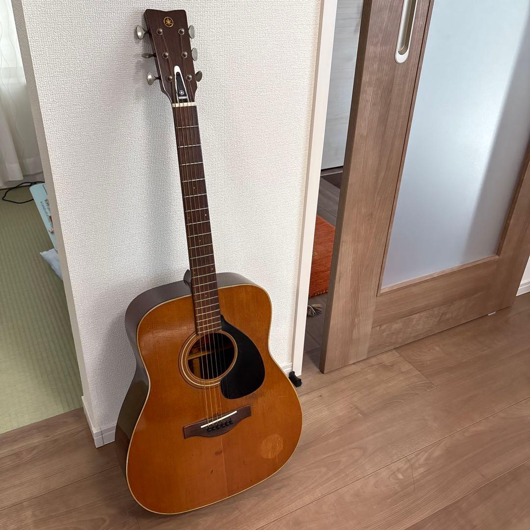 ヤマハ　FG 180 赤ラベル　アコースティックギター