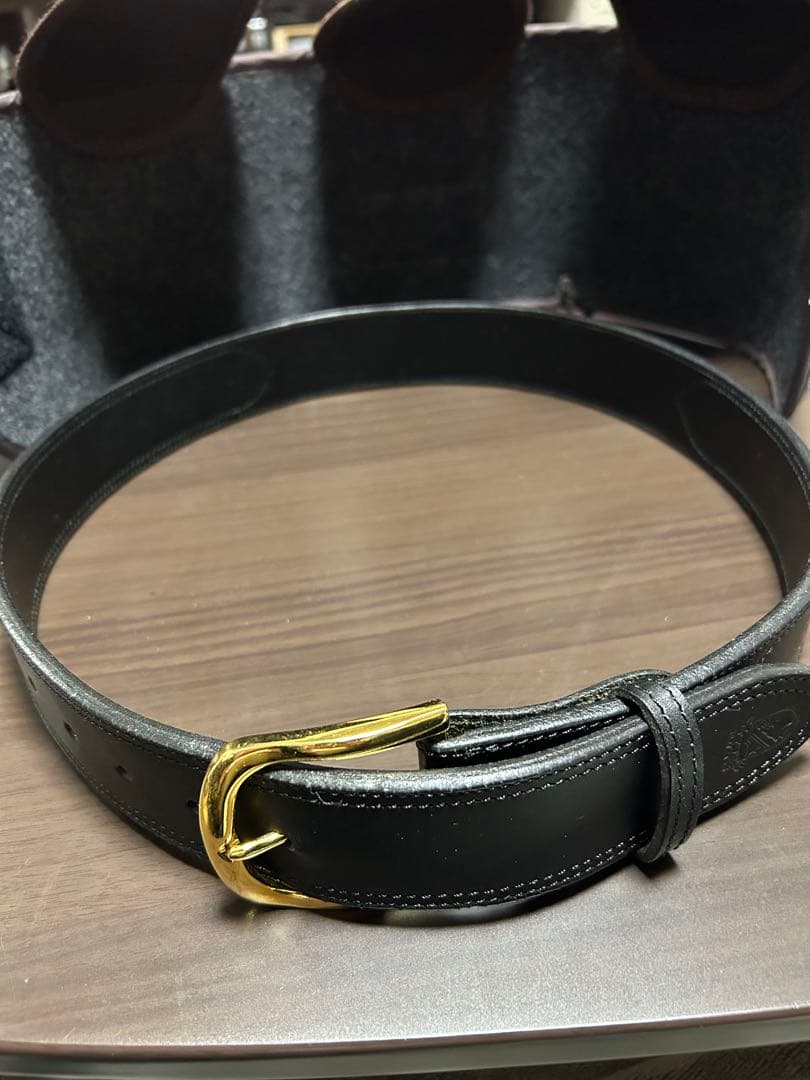 〈美品〉VOLK V-9 LEATHER BELT ブラック