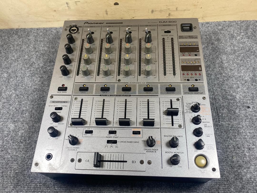 718　美品 pioneer DJM-600 DJミキサー