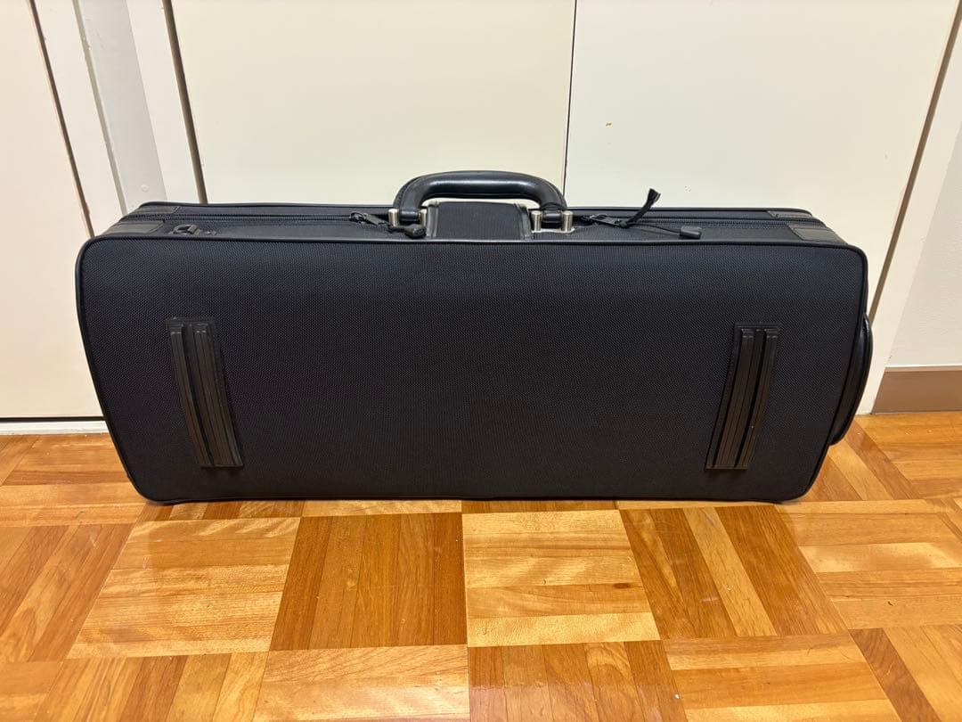 アルトサックス セルマー 楽器ケース 鍵・肩掛けストラップ・楽器ストラップ付き