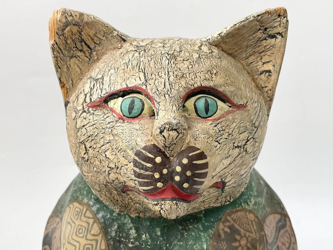 骨董　アンティーク　工芸品　民芸　民藝　ねこ　猫　置物　古布　古裂　木彫　招き猫