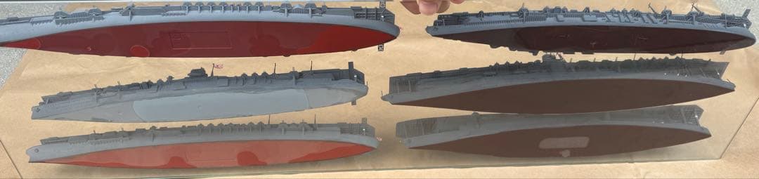 TYPE-B 戦艦、空母プラモデル　完成品　ガラスショーケース付き！