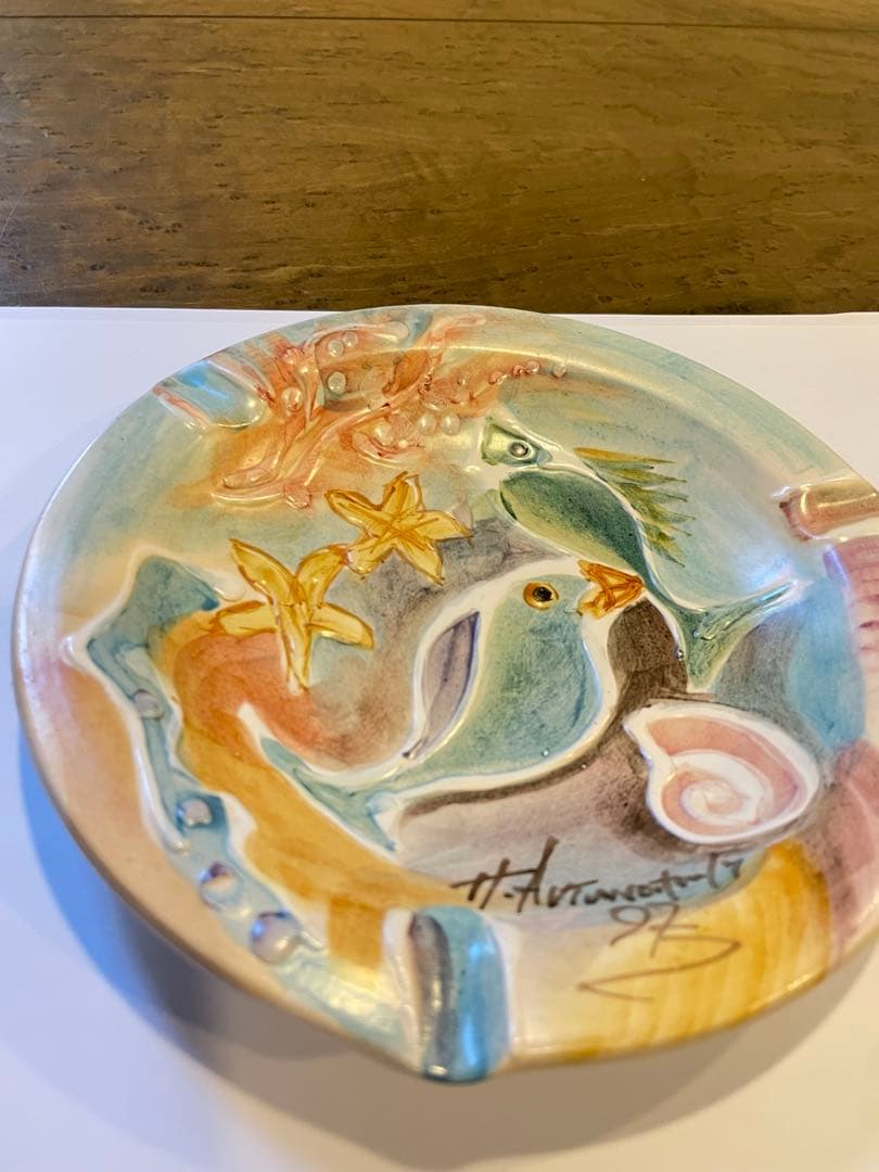 【新品・未使用】ハンドメイド海外製 カラフルな魚と貝殻の皿