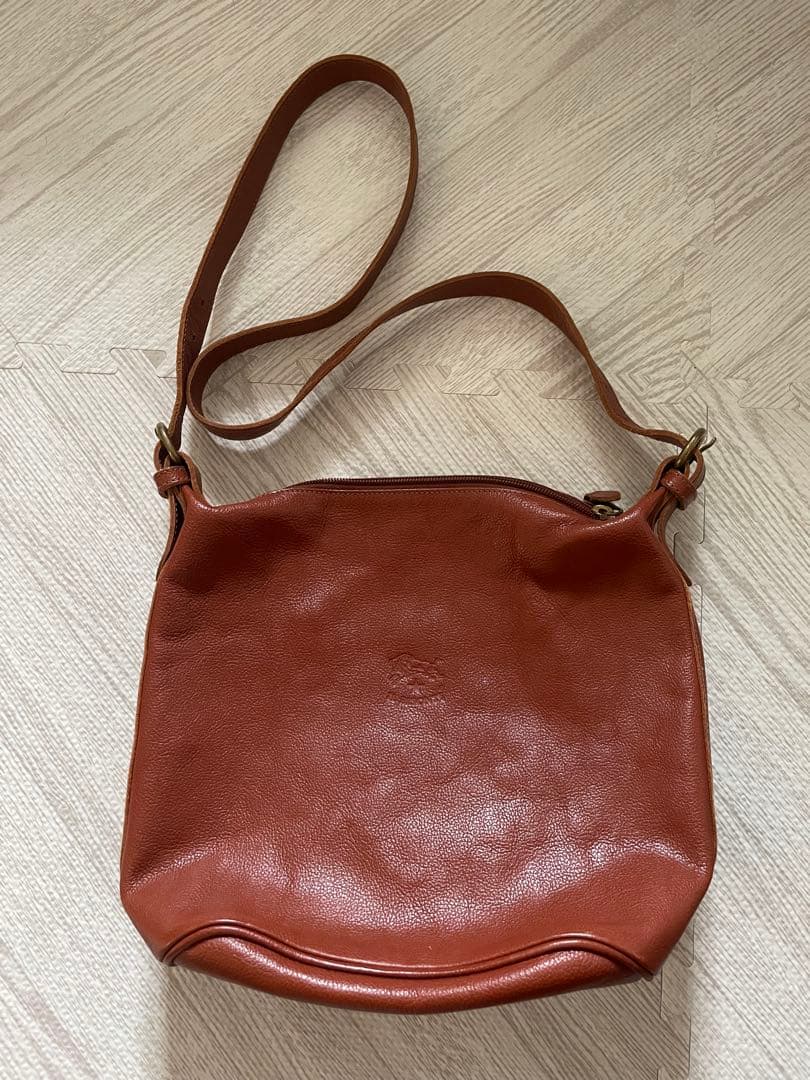 イルビゾンテ　バケツ型バッグ