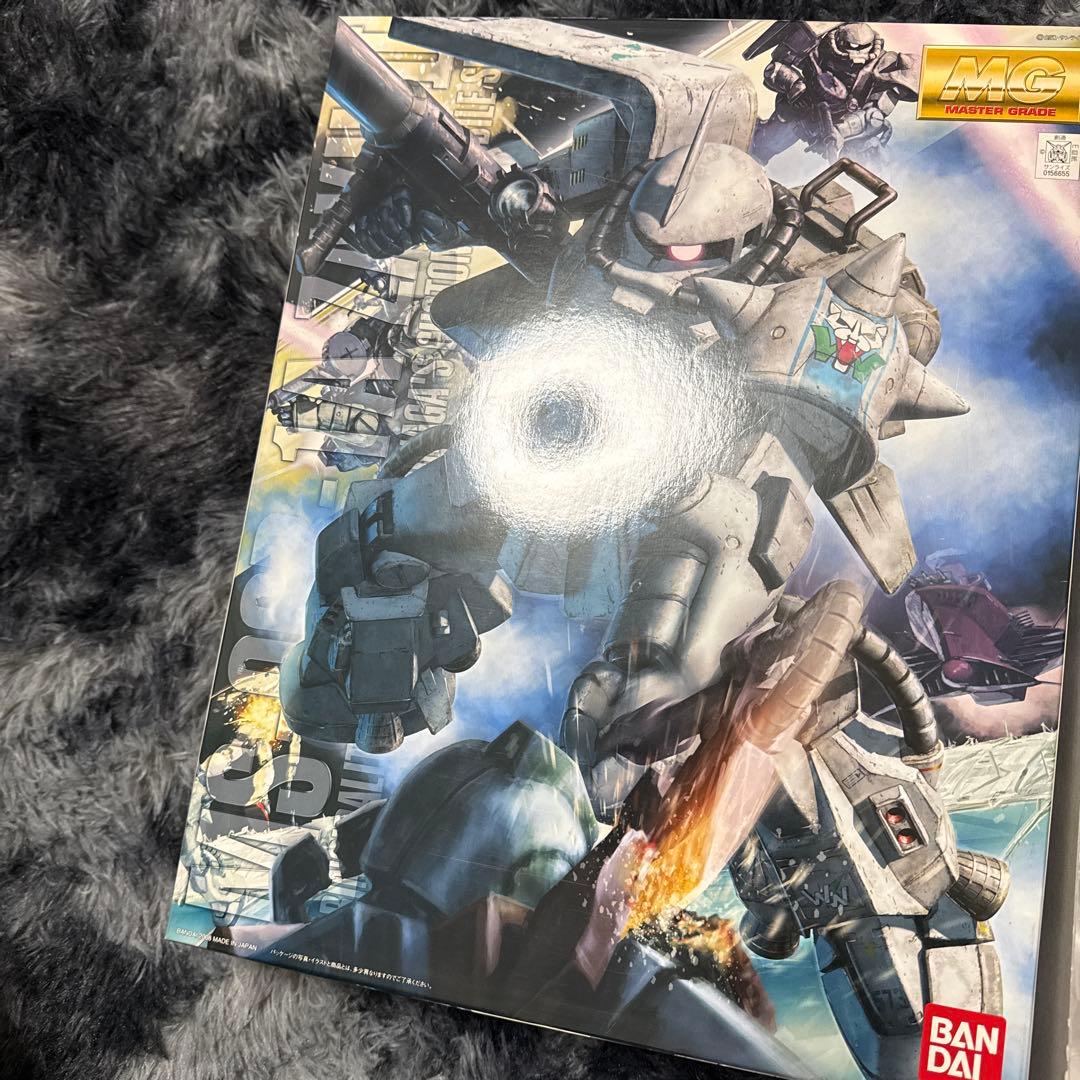 新品未使用ですBANDAI MG MS-06R-1A ZAKU II 1/100
