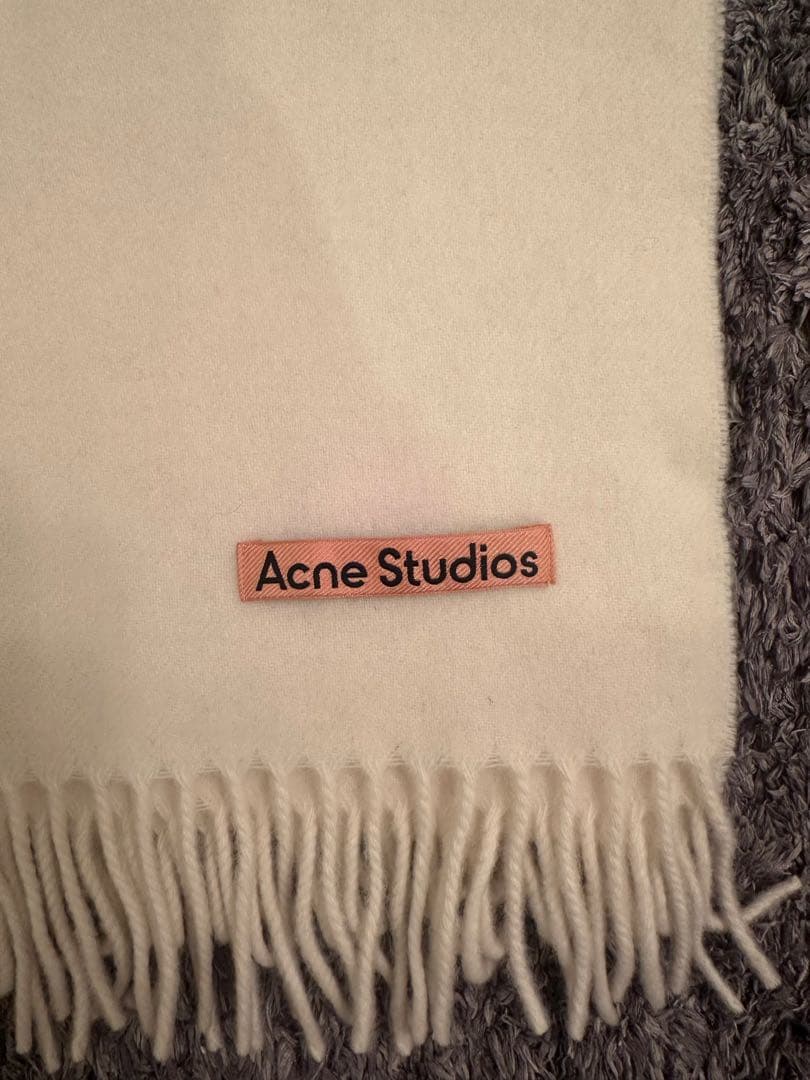 HaL. 　Acne Studios woolマフラー