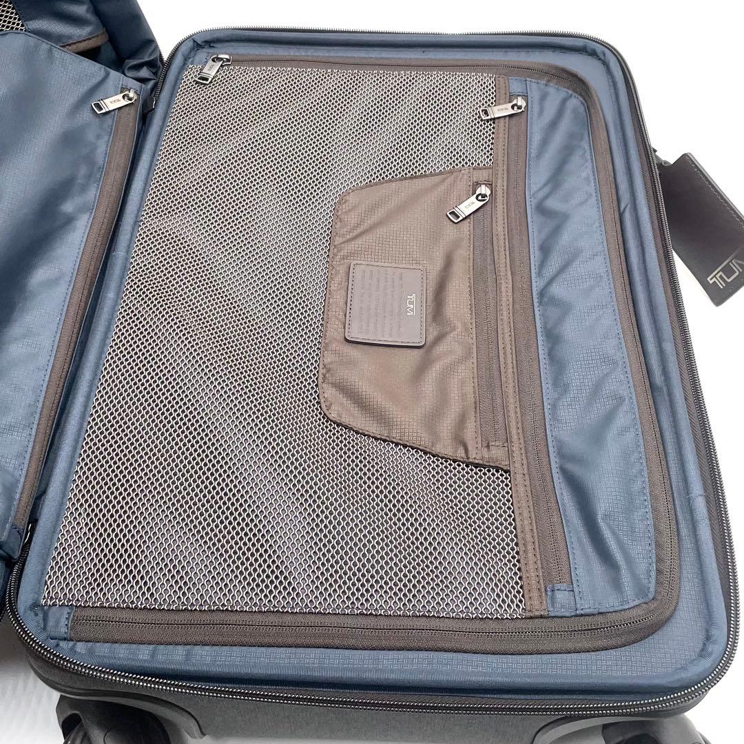 【極美品】トゥミ ALPHA3 インターナショナル デュアル アクセス 4輪