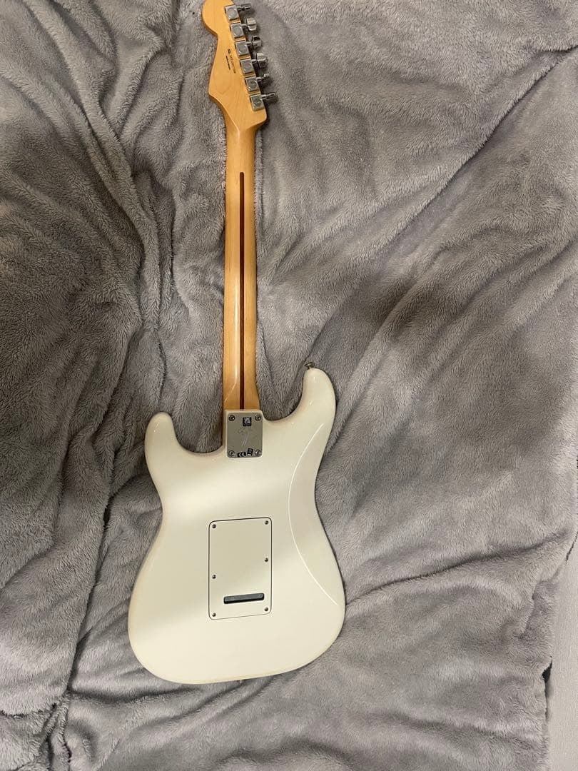 Fender エレキギター ホワイト