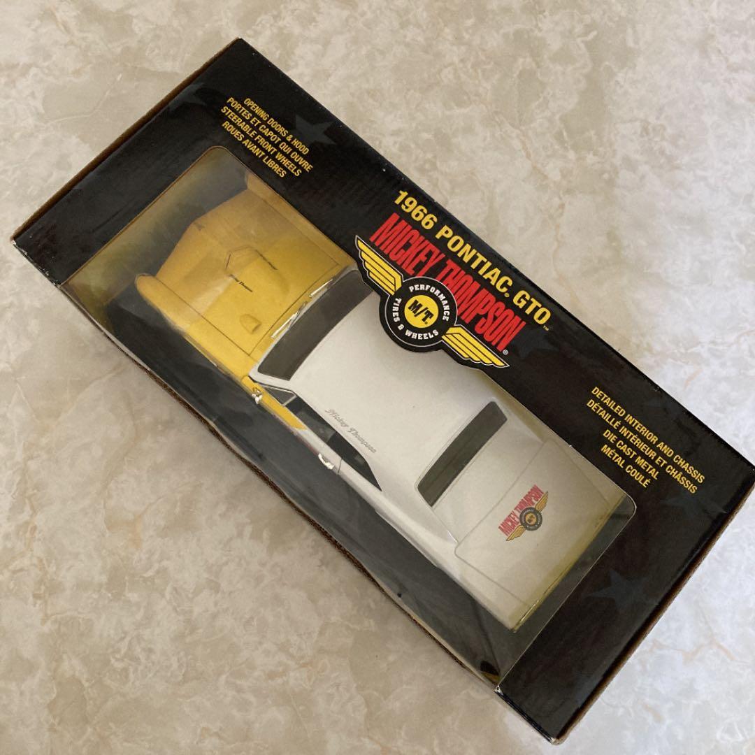ダイキャスト　1/18 1966 M/T PONTIAC GTO 未開封　レア