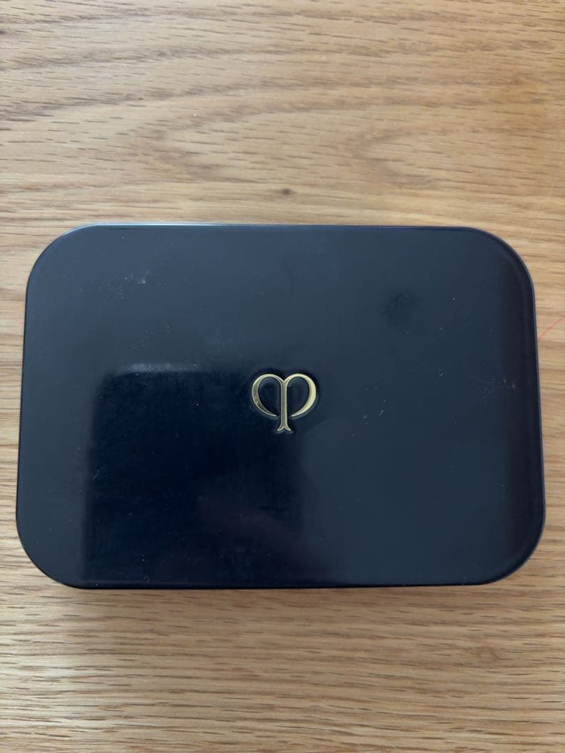 クレドポーボーテ タンプードルエクラⅡ オークル00