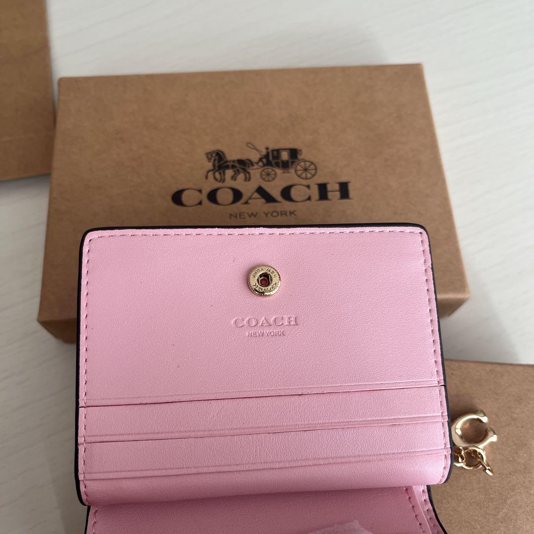 COACH 箱・ショップ袋付き❣️[コーチ] 財布(二つ折り財布)