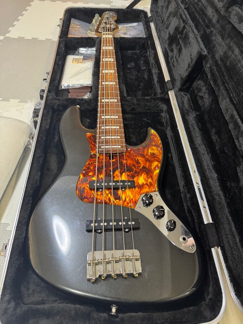 ベース FREEDOM CUSTOM GUITAR RESEARCH JB 5st
