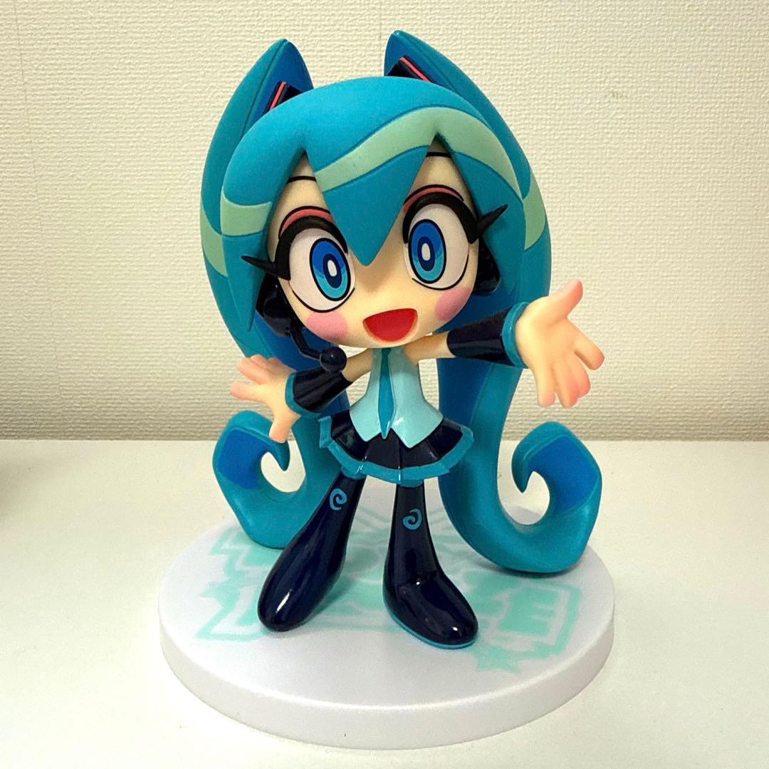 ボーカロイド　TOONIZEフィギュア　4体セット