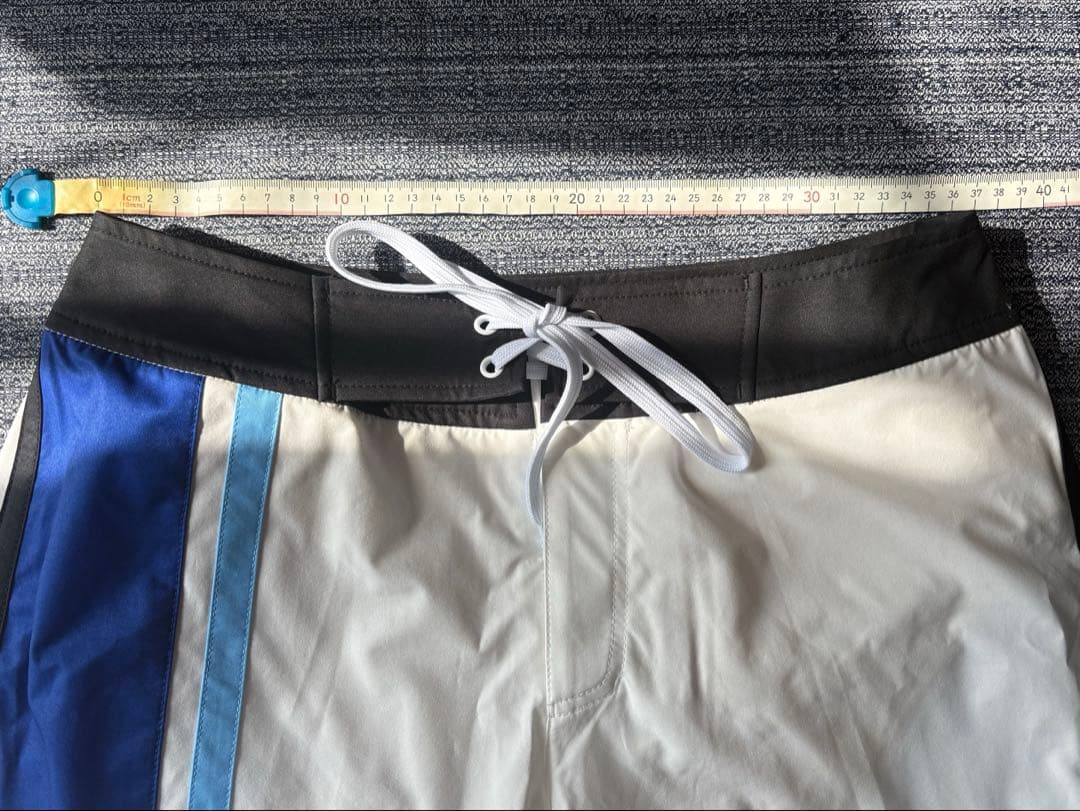 VEATM サーフパンツ　フィジーク　Mサイズ ホワイト/ブルー