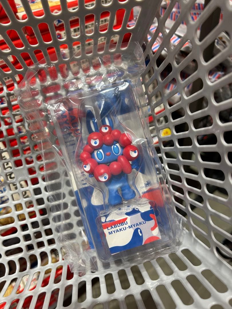 LABUBU MYAKU-MYAKU フィギュア