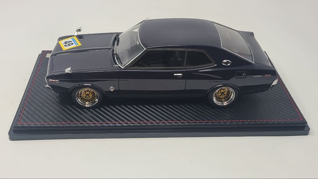 ミニカー 1/18 Laurel 2000SGX Purple With Mr.Sata