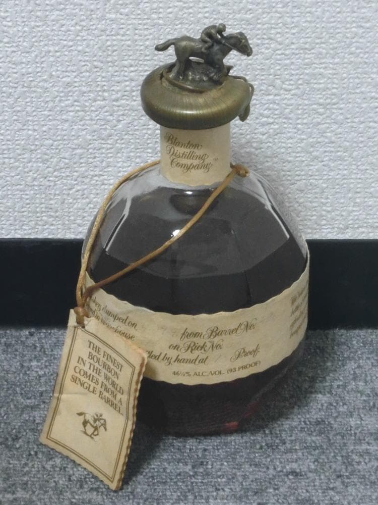 ブラントン ケンタッキー ストレート バーボン　Blanton　ウイスキー