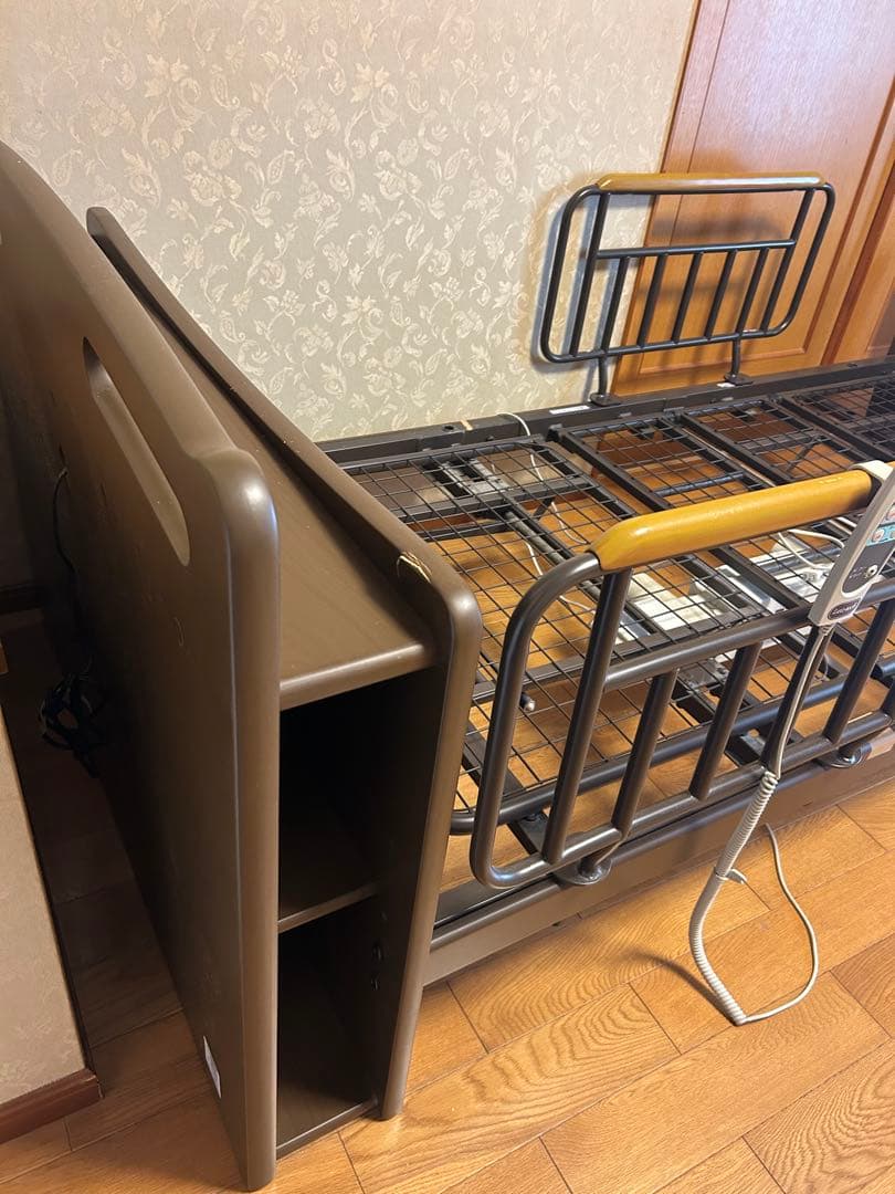 電動リクライニングベッド　専用マットレス付き
