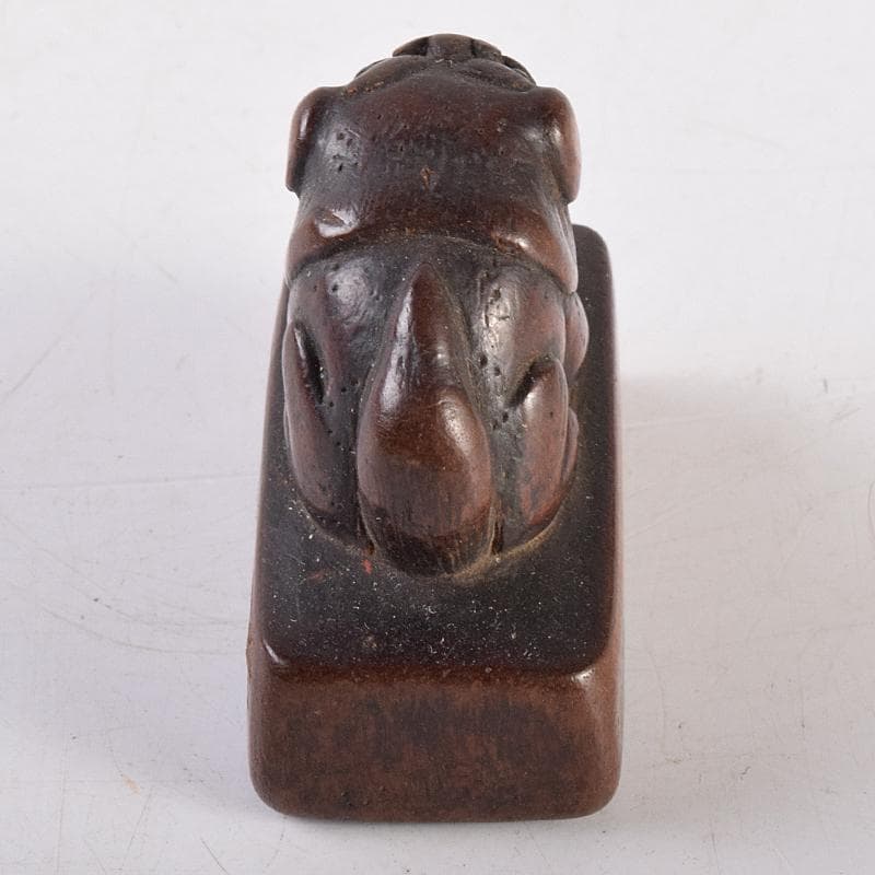時代提げ物　黄楊木彫刻　犬　根付　M　R7617