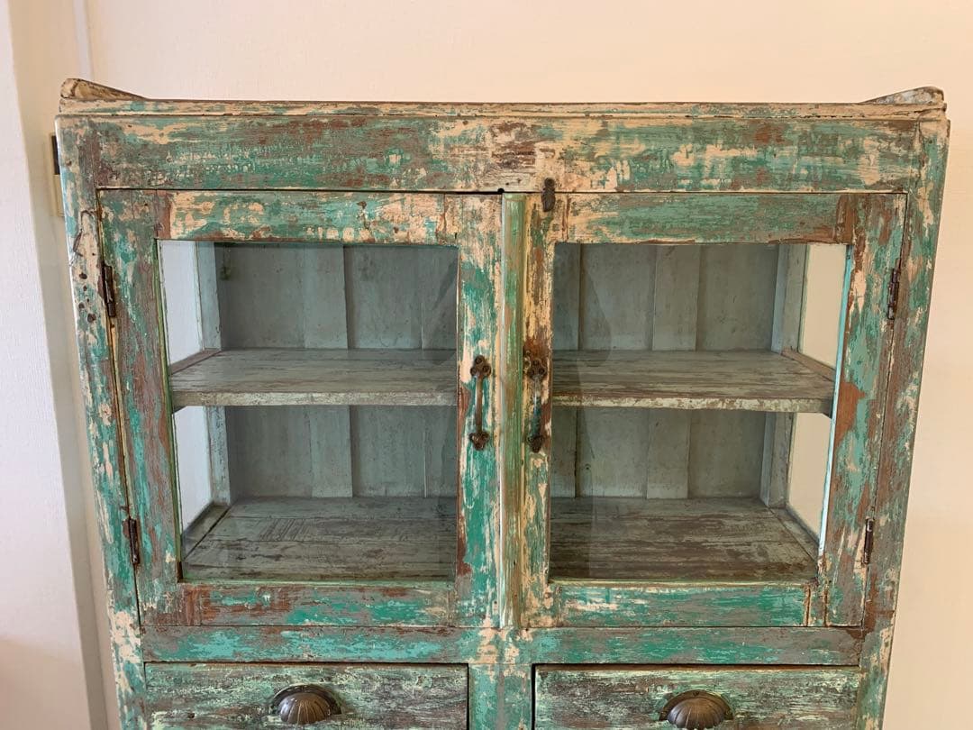 アンティークキャビネット 希少カラー　グリーンペイント　年代物　ビンテージ家具